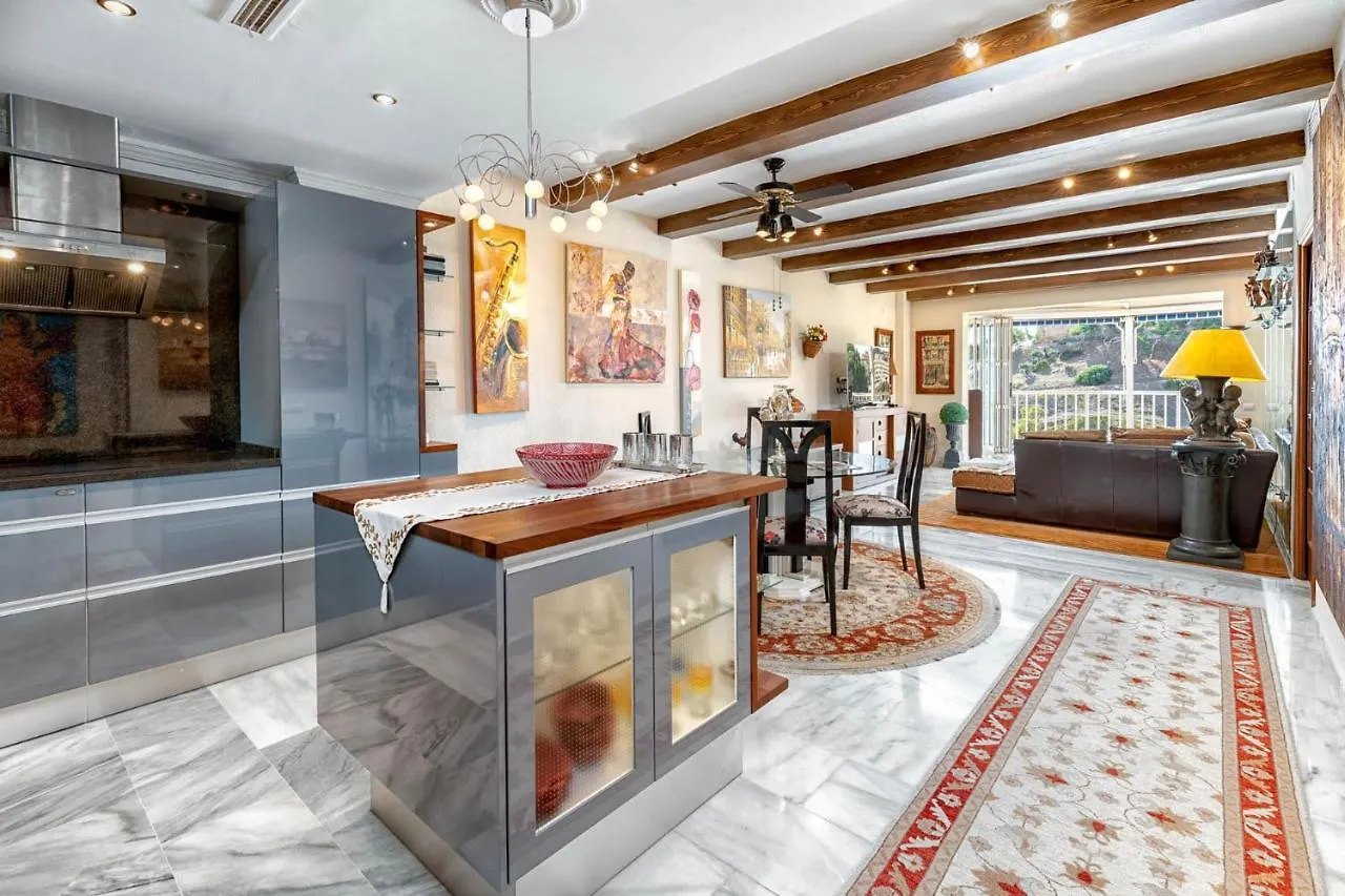 Castillo Fuengirola Apartment 0*,