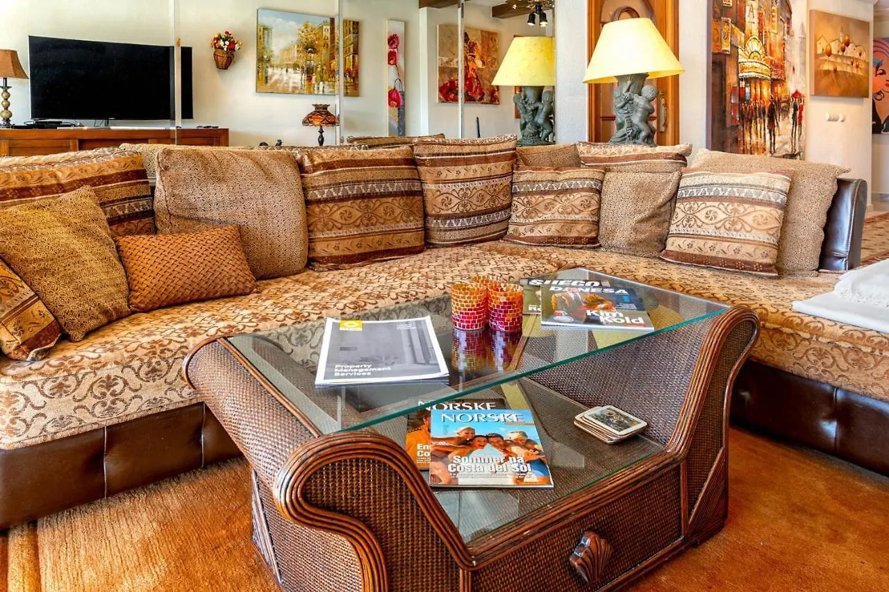 Castillo Fuengirola Apartment